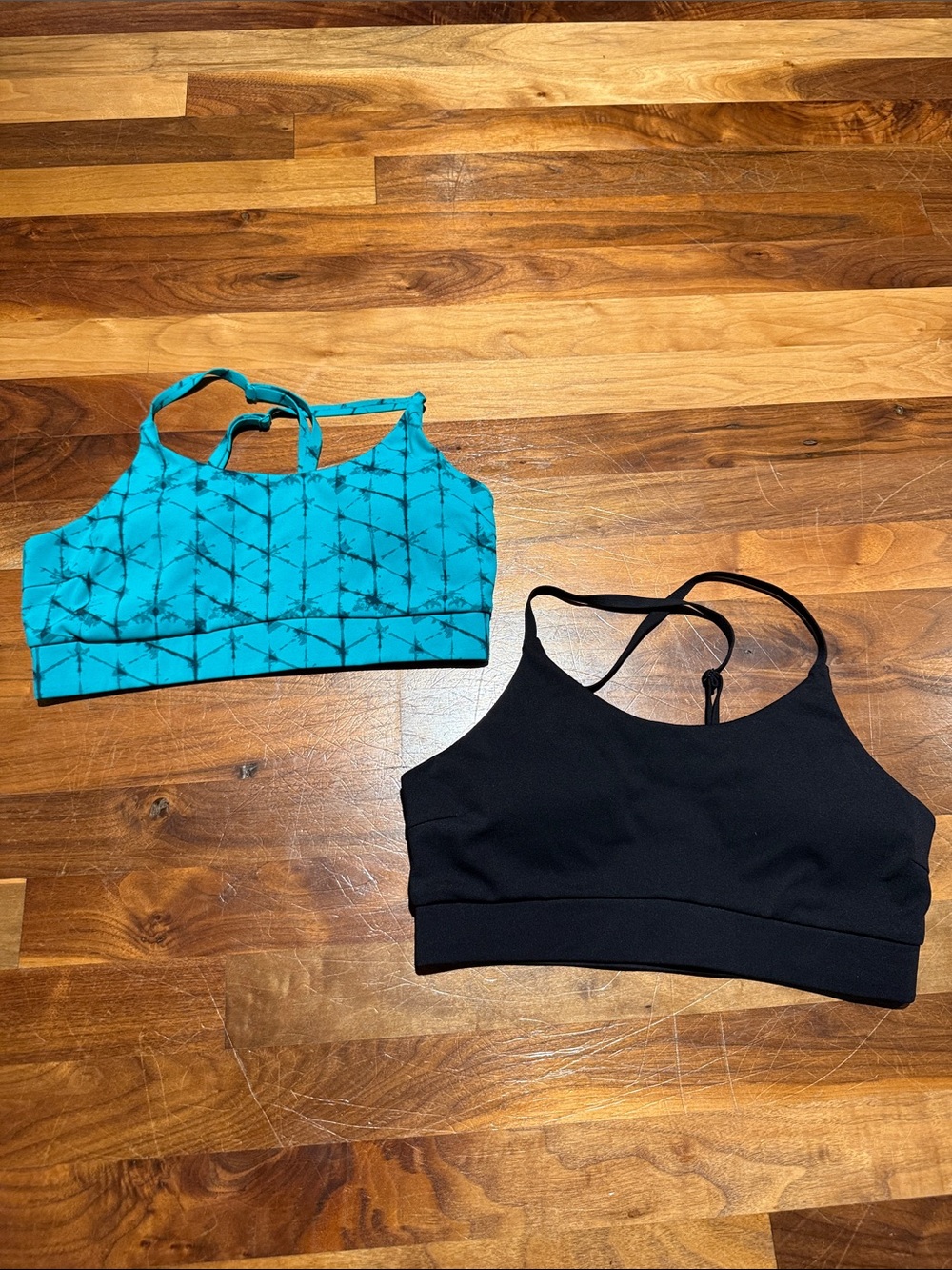 Tavi Set of 2 Strappy Sports Bras - Teal Tie-Dye & Black size small